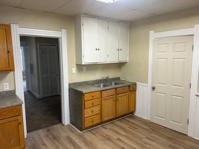 Foto del edificio - 2341 Caledonia St