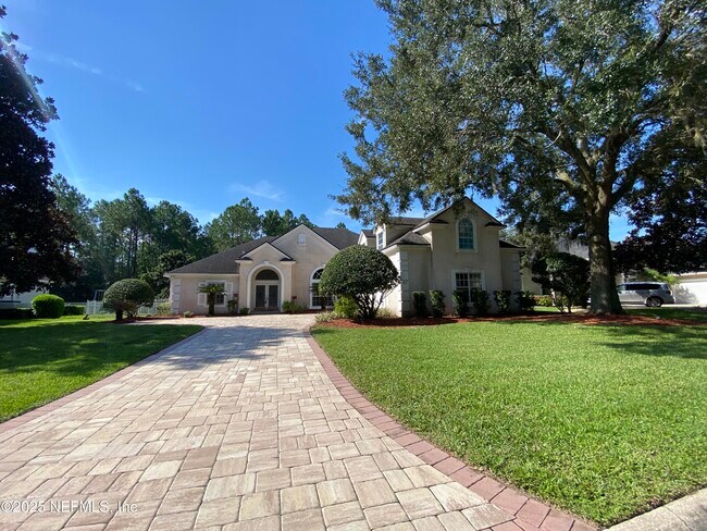 Foto del edificio - 7849 Rittenhouse Ln