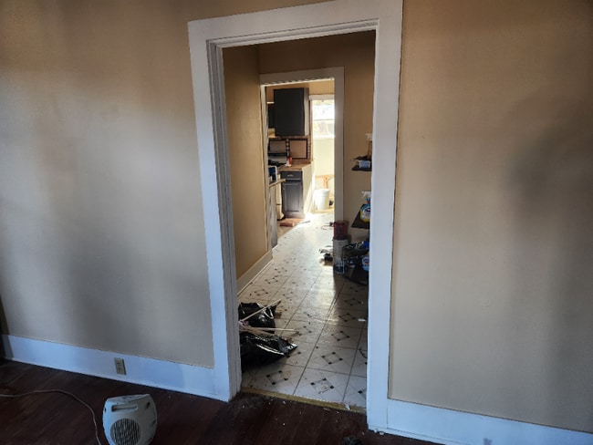 Foto del edificio - 131B Center St