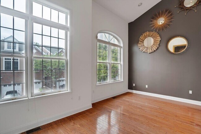 Foto del edificio - 100 Abbie Ct