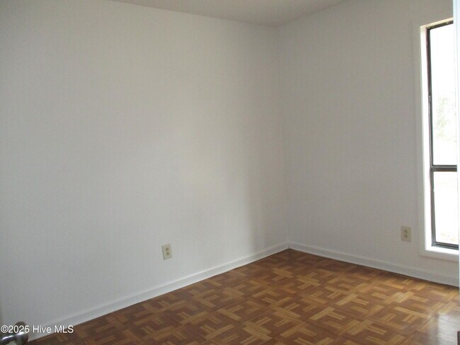 Foto del edificio - 316 Pine Valley Rd