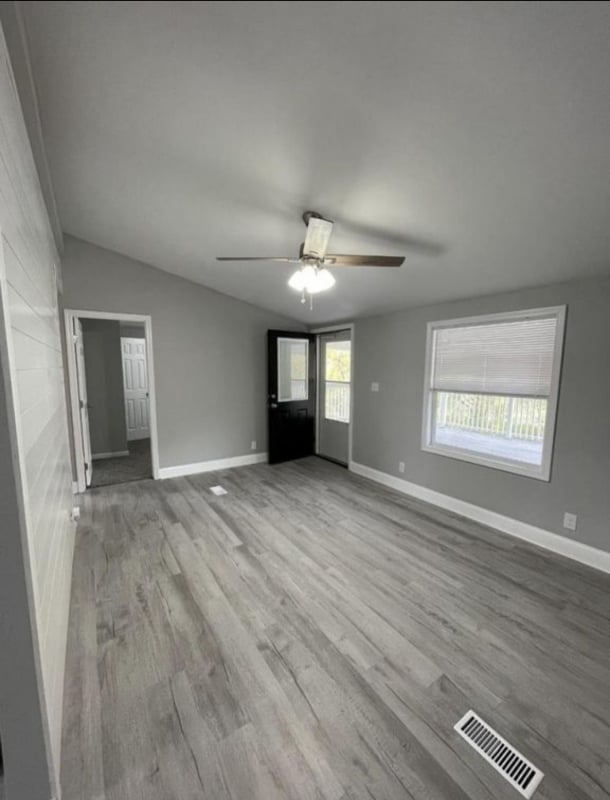 Building Photo - 110 3rd Ave