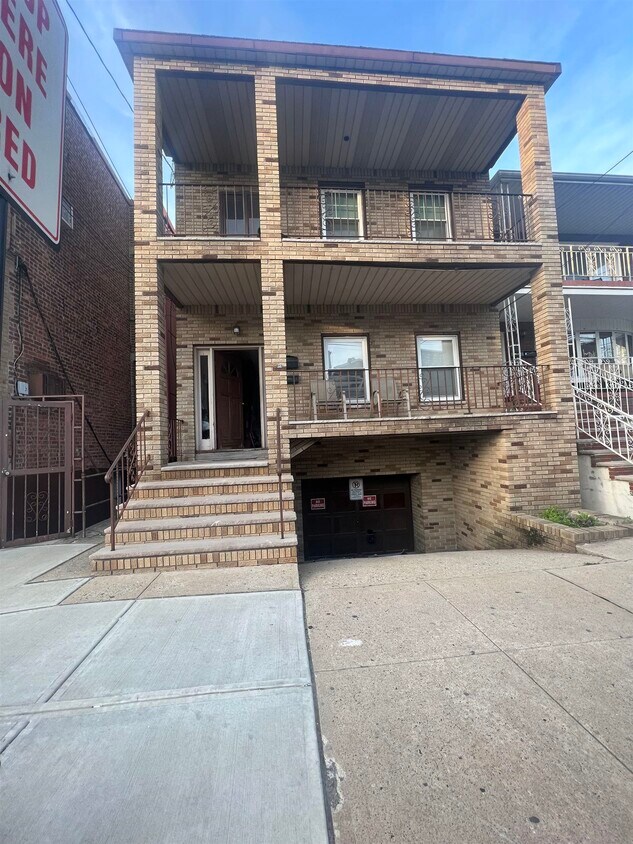 Foto principal - 150 68th St