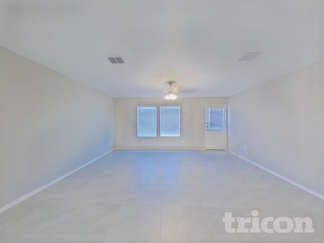 Building Photo - 11856 Mancos Trl