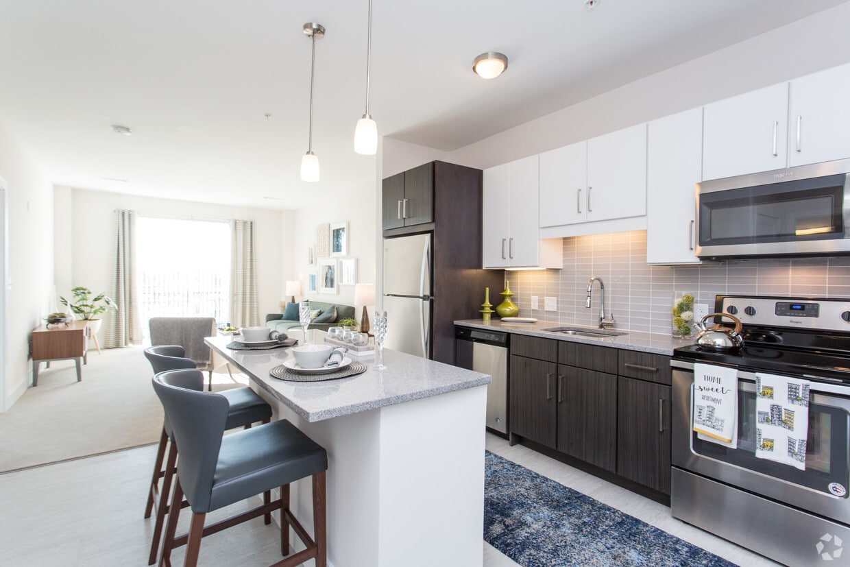 Primary Photo - Bell Shrewsbury