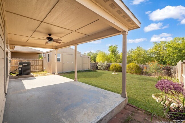 Foto del edificio - 6507 Luckey Square