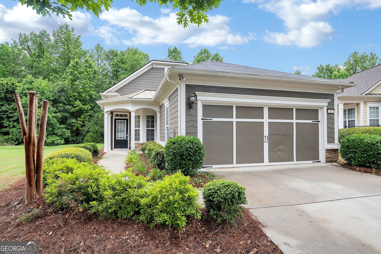 Primary Photo - 102 Begonia Ct