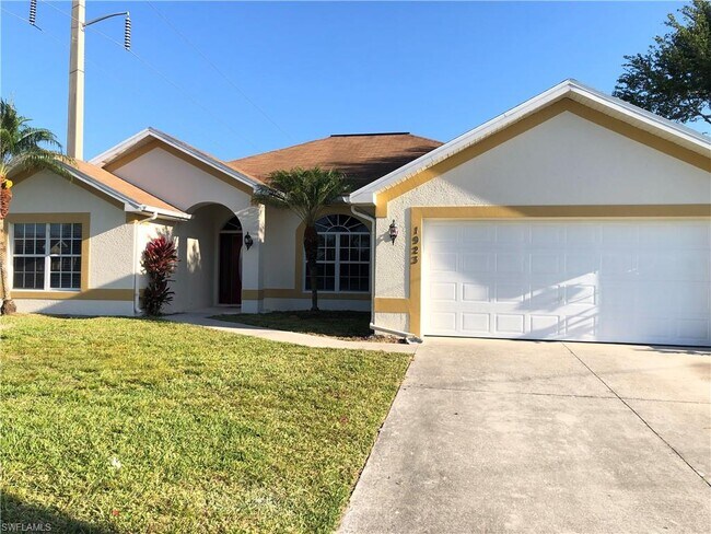 Foto del edificio - 1923 SW 26th St