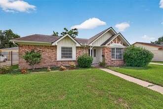 Building Photo - 8831 Sandstone Rd