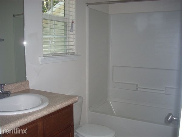 Foto del edificio - 103 Five Oaks Ct