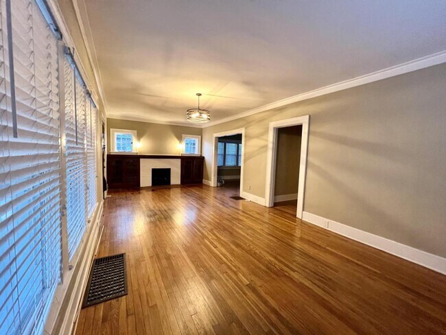 Foto del edificio - 123 E Churchwell Ave