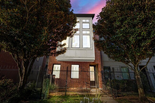 Foto del edificio - 2824 Leeland St