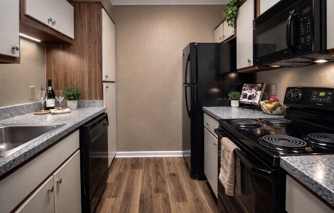 Foto del edificio - The Point at Windmill Lakes