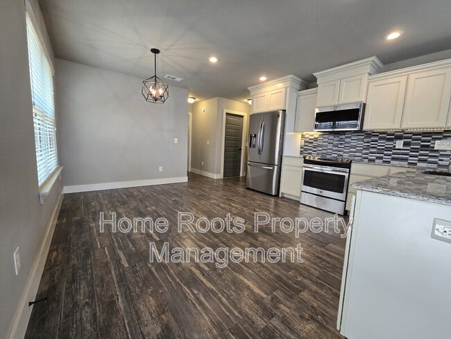 Foto del edificio - 3203 SW Riverstone Ave