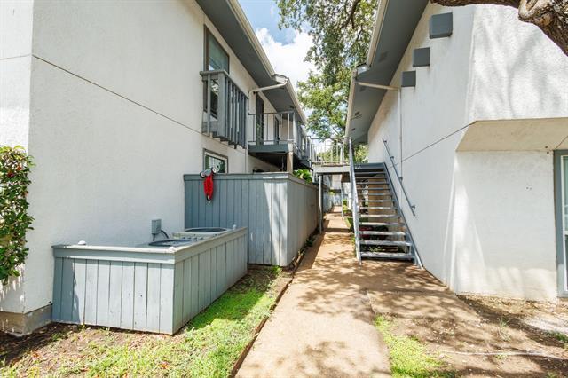 Foto del edificio - 12888 Montfort Dr