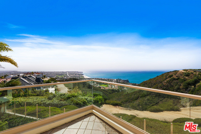 Building Photo - 22772 Azure Sea