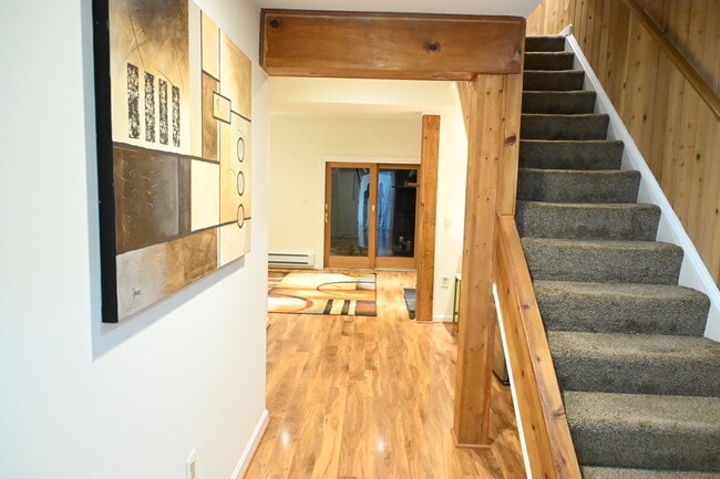 Building Photo - 711 Marianne Ln