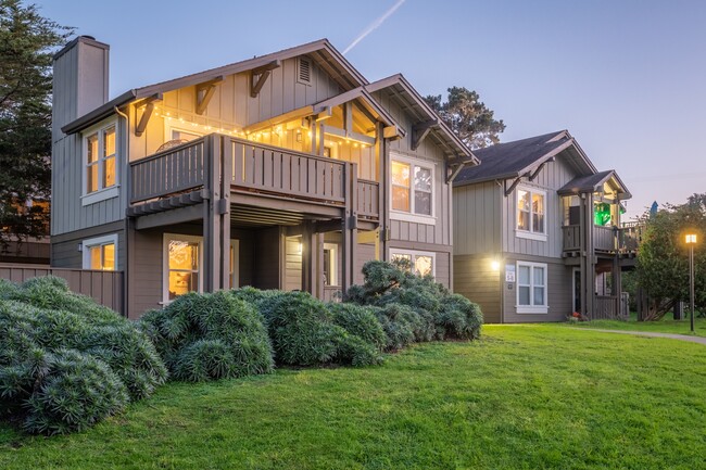 Building Photo - Seventeen Mile Drive Village Apartment Homes