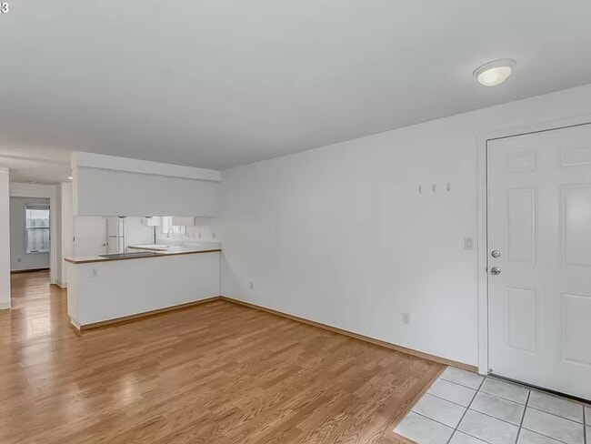 Foto del edificio - 12644 SE Foster Rd