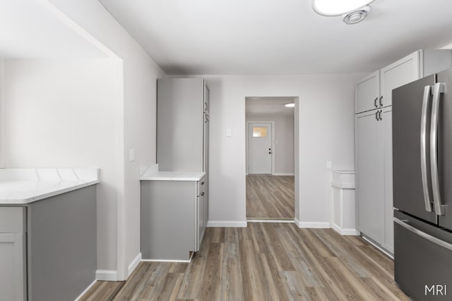 Foto del edificio - 614 S Webster St