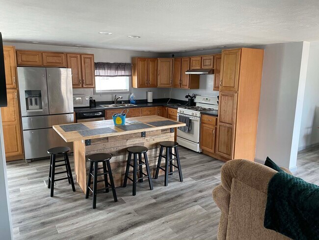 Kitchen with Island - 808 Burt St