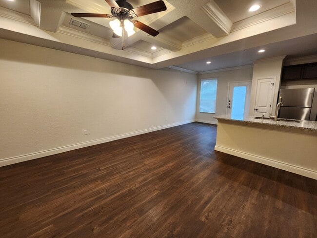 Foto del edificio - 3/2.5/1.5 Fourplex Close to IH35 for Commu...