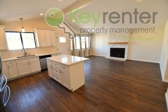 Building Photo - 2604 Palace Dr