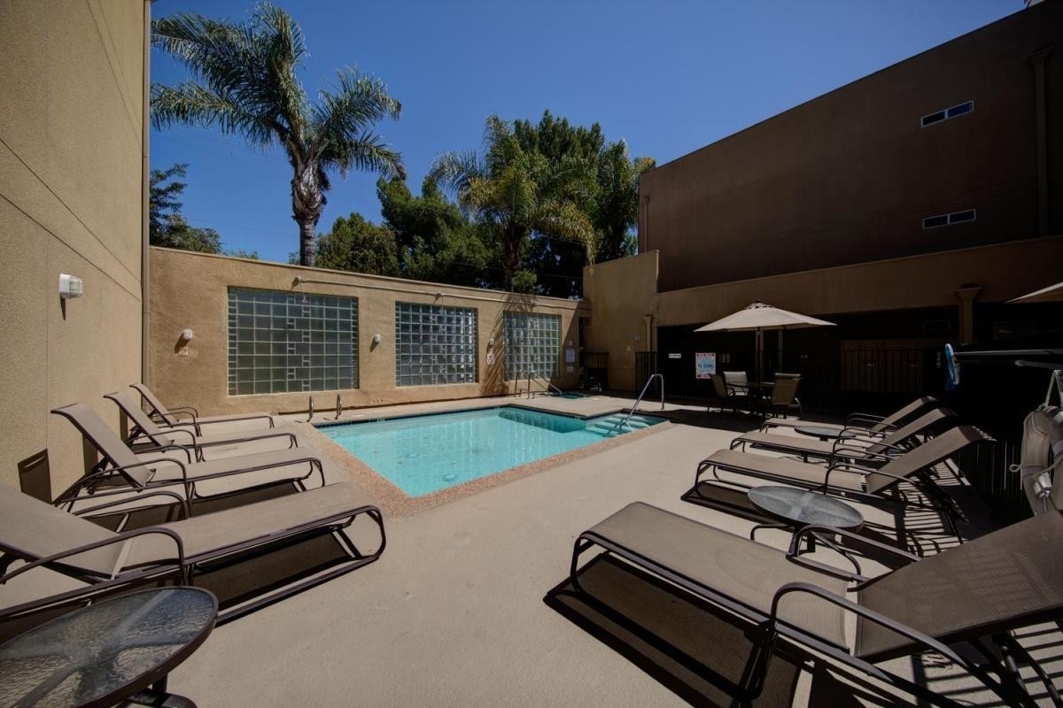 Primary Photo - 14056 Valleyheart Dr