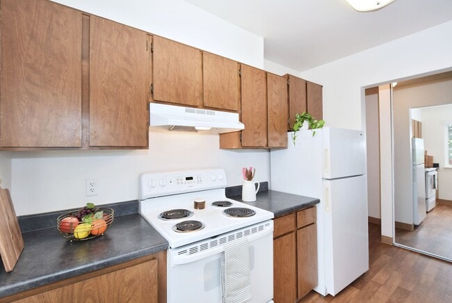 Building Photo - 12375 Mt Jefferson Terrace