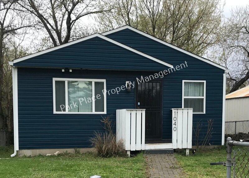 Primary Photo - 1040 Miley Ave