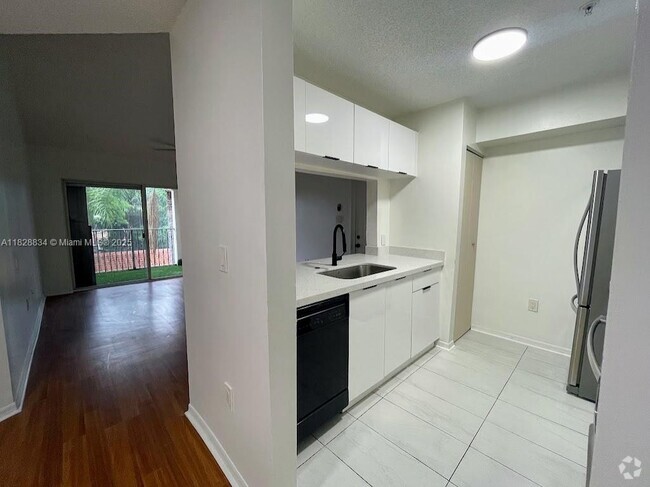 Building Photo - 12124 Saint Andrews Pl