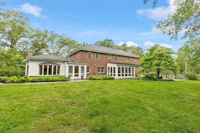 Building Photo - 229 Fairhaven Hill Rd