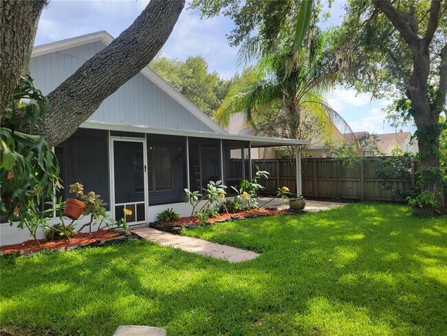 Building Photo - 2011 Cattleman Dr