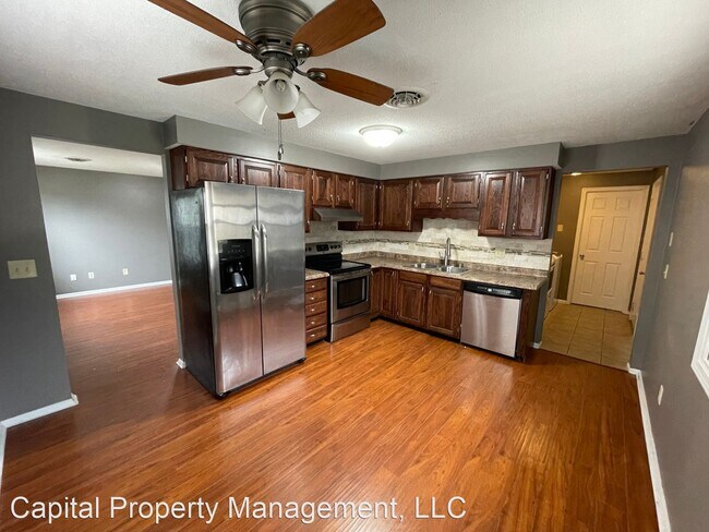Building Photo - 3 br, 1.5 bath House - 5717 Graber Dr