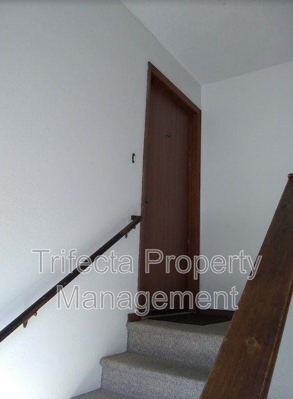 Foto del edificio - 4953 Basswood Dr