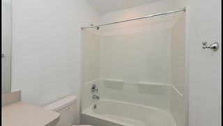 Foto del edificio - 24211 Becker Hollow Ln