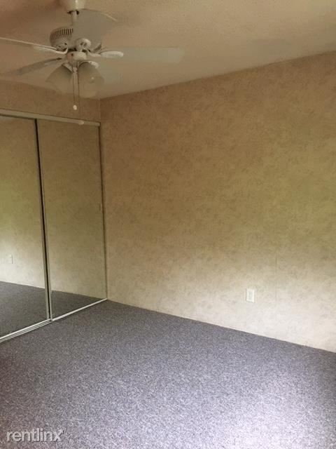 Building Photo - 1 br, 1 bath Apartment - 1381 State Route 125