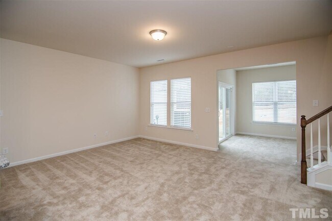 Building Photo - 244 White Oak Ridge Dr
