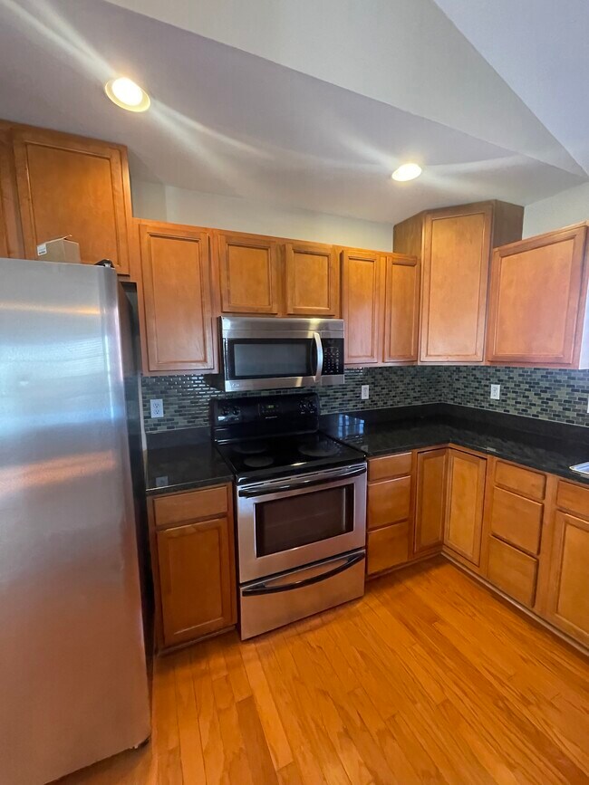 4129 Ballard Ave Unit 4129, Cincinnati, OH 45209 Condo for Rent in Cincinnati, OH