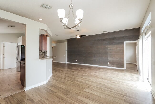Building Photo - 10506 Goldwater Ln