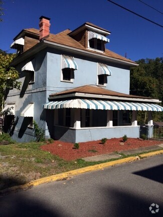 Building Photo - 609 Arlington St