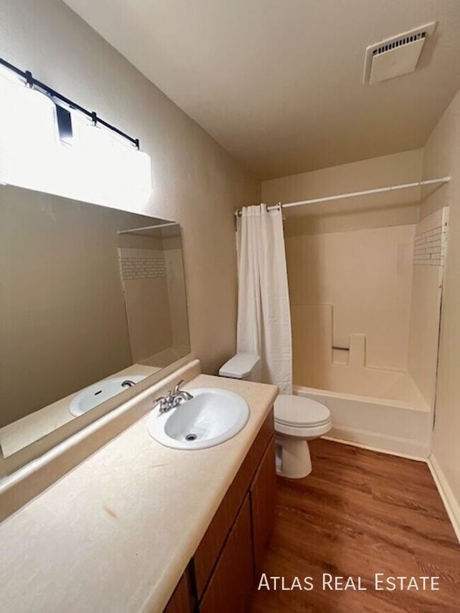 Foto del edificio - 17859 N 40th St