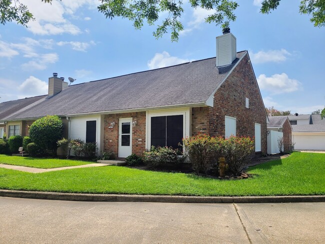 Building Photo - 12439 Coursey Blvd