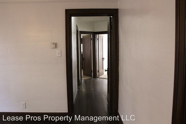 Foto del edificio - 1418 Somerset Ave
