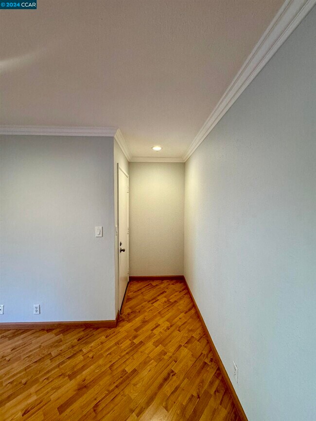 Building Photo - 1489 Marchbanks Dr