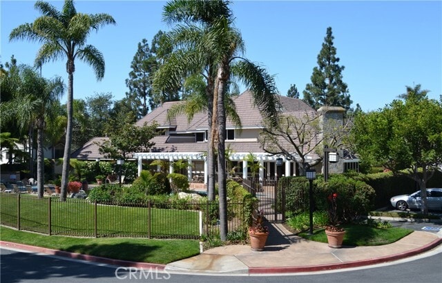 Building Photo - 2595 Plaza del Amo