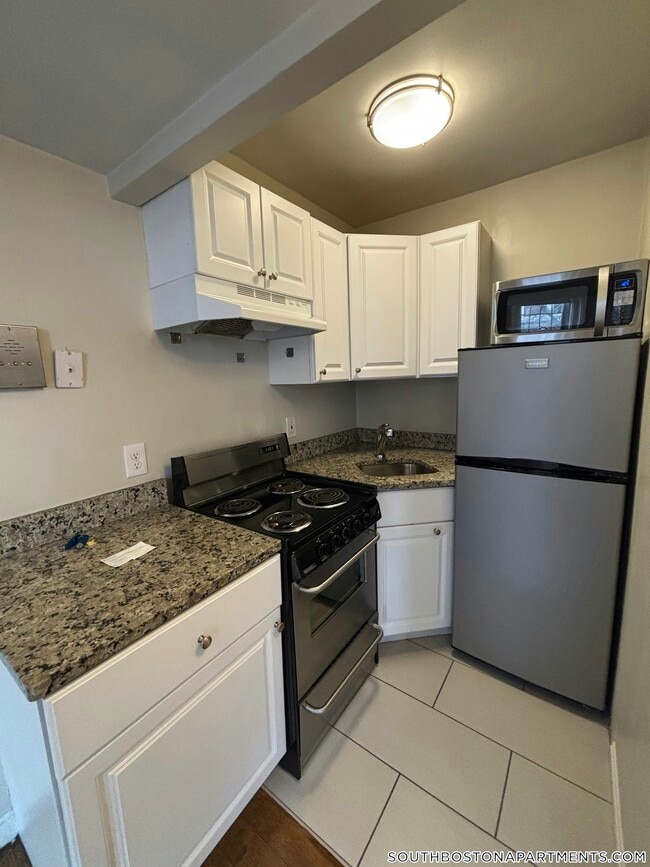 Foto del edificio - 538 E Broadway