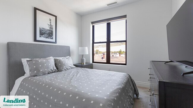 Foto del edificio - 12312 Mayfield Rd