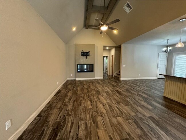 Building Photo - 1806 SW Riverstone Rd