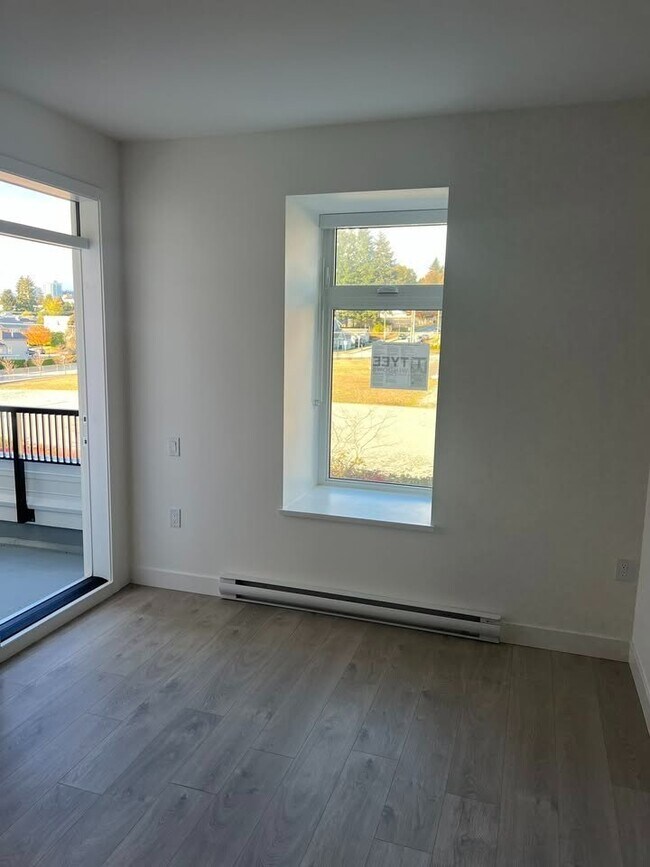 Building Photo - 808 Gauthier Av